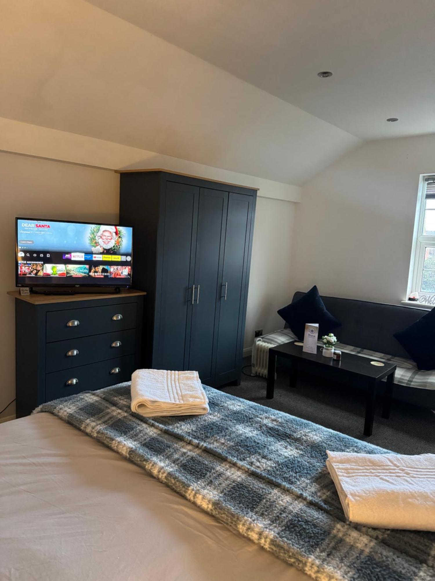Cosy Countryside Stay- Waters Upton, Telford Exterior foto